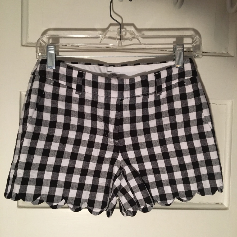 Scalloped Plaid Shorts